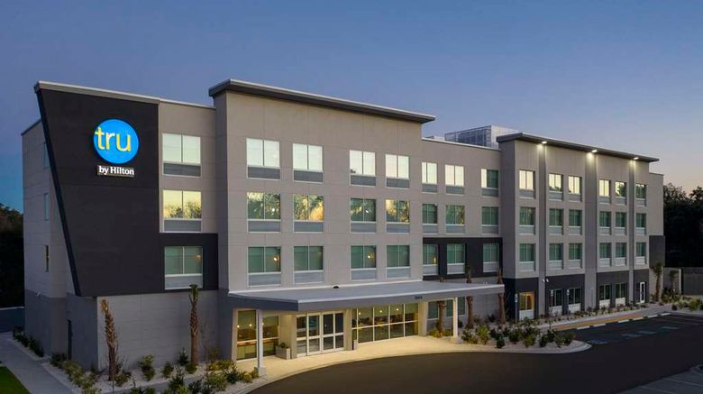 <b>Tru by Hilton Beaufort Exterior</b>. Images powered by <a href="https://iceportal.shijigroup.com/" title="IcePortal" target="_blank">IcePortal</a>.