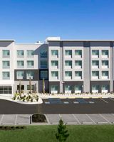 Tru by Hilton Beaufort