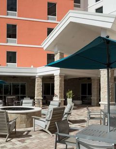 Hampton Inn & Suites Cruise Port
