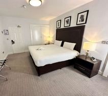 Carlisle, Sure Hotel Collection by BW Room