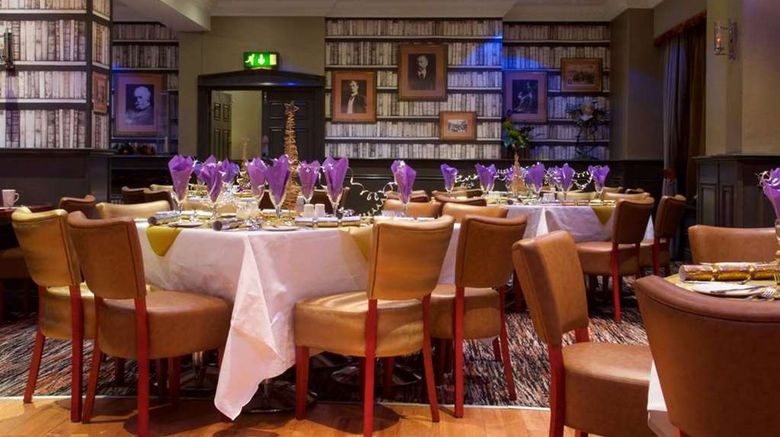 <b>Manchester Inn, Sure Hotel Coll by BW Restaurant</b>. Images powered by <a href="https://iceportal.shijigroup.com/" title="IcePortal" target="_blank">IcePortal</a>.