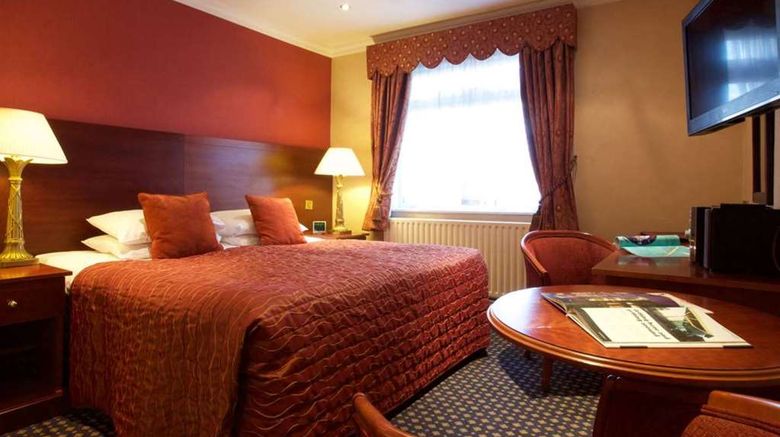 <b>Manchester Inn, Sure Hotel Coll by BW Room</b>. Images powered by <a href="https://iceportal.shijigroup.com/" title="IcePortal" target="_blank">IcePortal</a>.