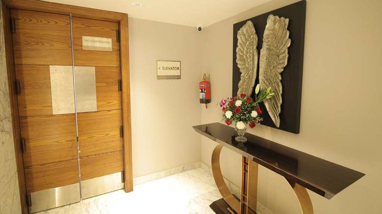 <b>Best Western Darbar Lobby</b>. Images powered by <a href="https://iceportal.shijigroup.com/" title="IcePortal" target="_blank">IcePortal</a>.