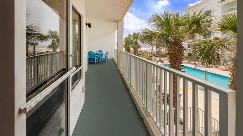 <b>Palm Beach Resort, Ramada by Wyndham Room</b>. Images powered by <a href="https://iceportal.shijigroup.com/" title="IcePortal" target="_blank">IcePortal</a>.
