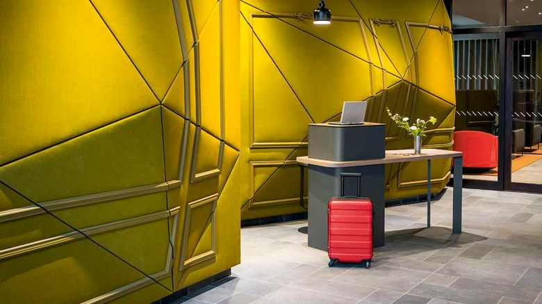 <b>OKKO Hotels Lyon Pont Lafayette Lobby</b>. Images powered by <a href="https://iceportal.shijigroup.com/" title="IcePortal" target="_blank">IcePortal</a>.