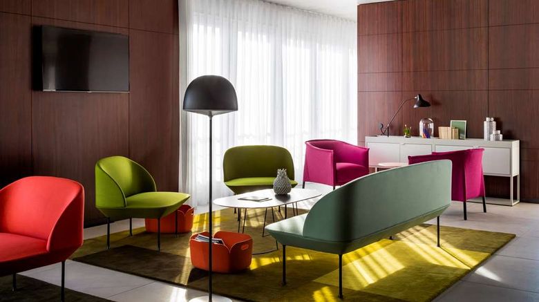 <b>OKKO Hotels Cannes Centre Restaurant</b>. Images powered by <a href="https://iceportal.shijigroup.com/" title="IcePortal" target="_blank">IcePortal</a>.