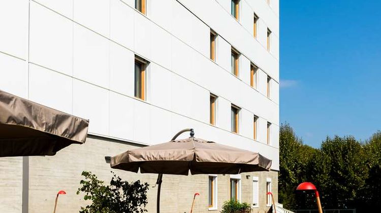 OKKO Hotels Grenoble Jardin Hoche Exterior