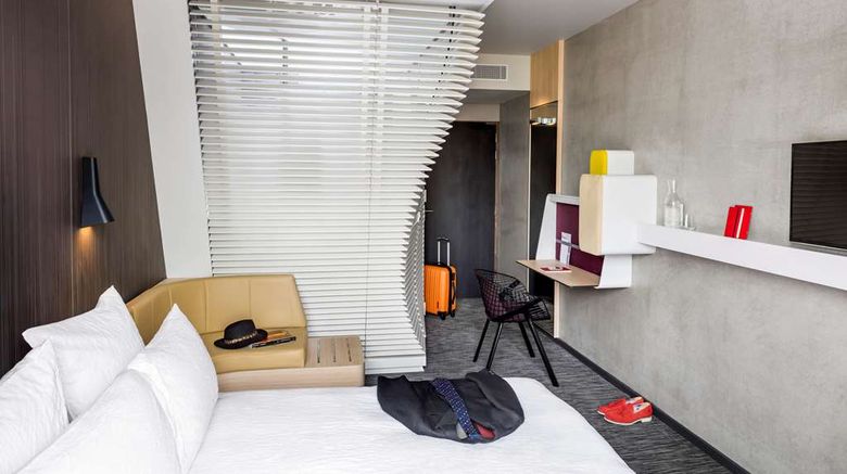 <b>OKKO Hotels Paris Rueil-Malmaison Room</b>. Images powered by <a href="https://iceportal.shijigroup.com/" title="IcePortal" target="_blank">IcePortal</a>.