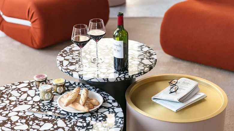 <b>OKKO Hotels Paris Gare de l'Est Restaurant</b>. Images powered by <a href="https://iceportal.shijigroup.com/" title="IcePortal" target="_blank">IcePortal</a>.
