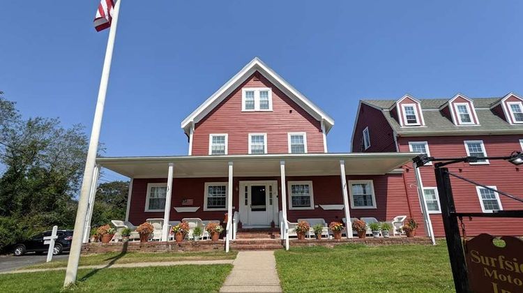 Surfside Inn Exterior