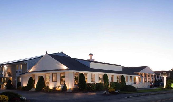 Bayside Resort Hotel Exterior