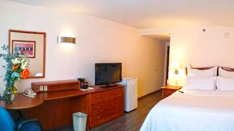 One Celaya Room. Images powered by <a href=https://www.travelweekly-asia.com/Hotels/Celaya-Mexico/