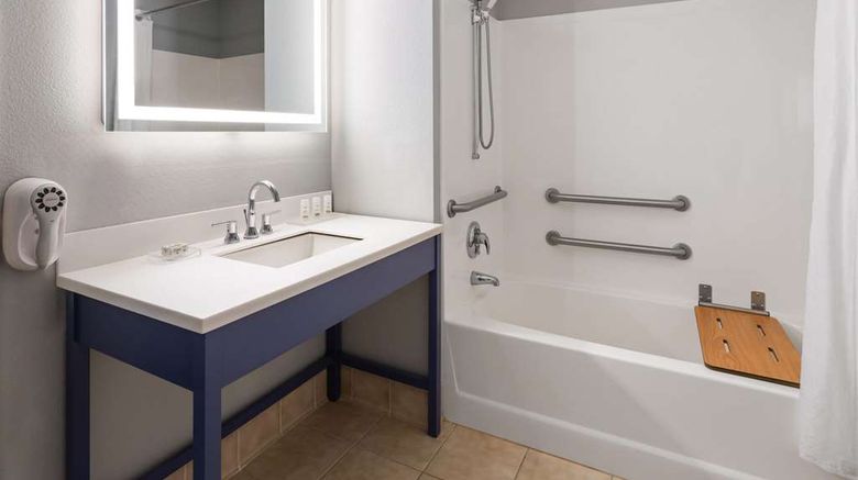 <b>AmericInn by Wyndham Iron Mountain Room</b>. Images powered by <a href="https://iceportal.shijigroup.com/" title="IcePortal" target="_blank">IcePortal</a>.