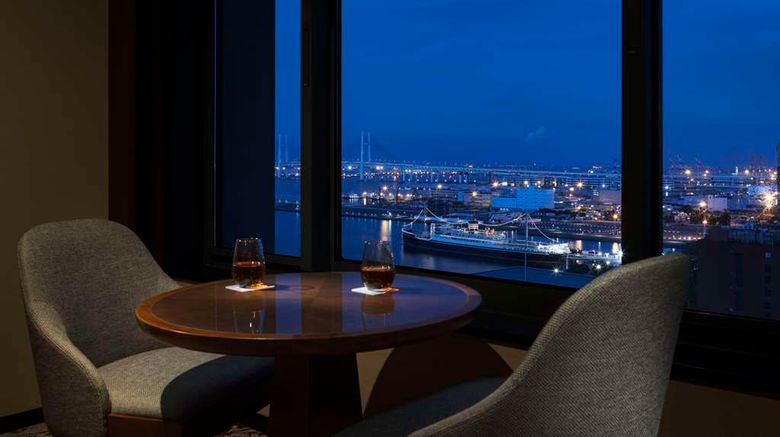 <b>Hyatt Regency Yokohama Suite</b>. Images powered by <a href="https://iceportal.shijigroup.com/" title="IcePortal" target="_blank">IcePortal</a>.