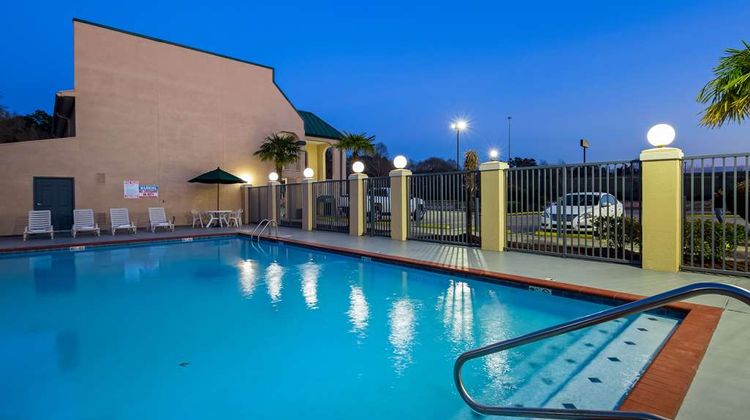 SureStay Plus by Best Western Hammond Pool