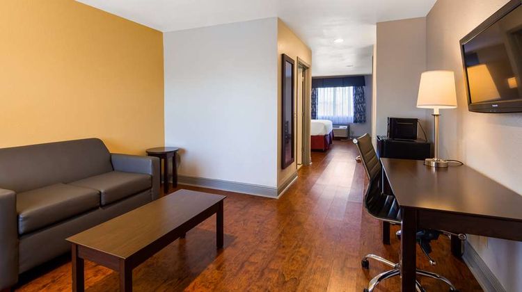 SureStay Plus by Best Western Hammond Suite