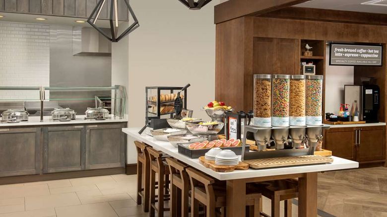 <b>Hilton Garden Inn Columbia Airport Restaurant</b>. Images powered by <a href="https://iceportal.shijigroup.com/" title="IcePortal" target="_blank">IcePortal</a>.