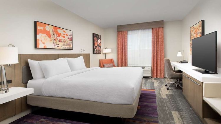 Hilton Garden Inn Columbia Airport Room