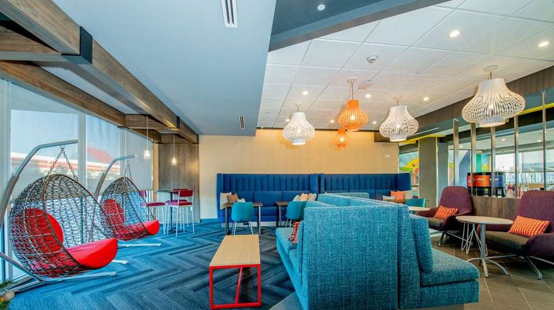 <b>Tru by Hilton The Colony Lobby</b>. Images powered by <a href="https://iceportal.shijigroup.com/" title="IcePortal" target="_blank">IcePortal</a>.