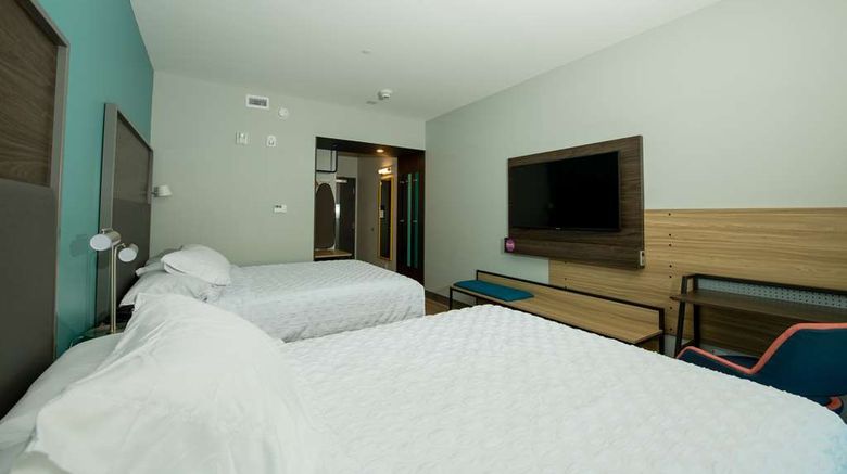 <b>Tru by Hilton The Colony Room</b>. Images powered by <a href="https://iceportal.shijigroup.com/" title="IcePortal" target="_blank">IcePortal</a>.