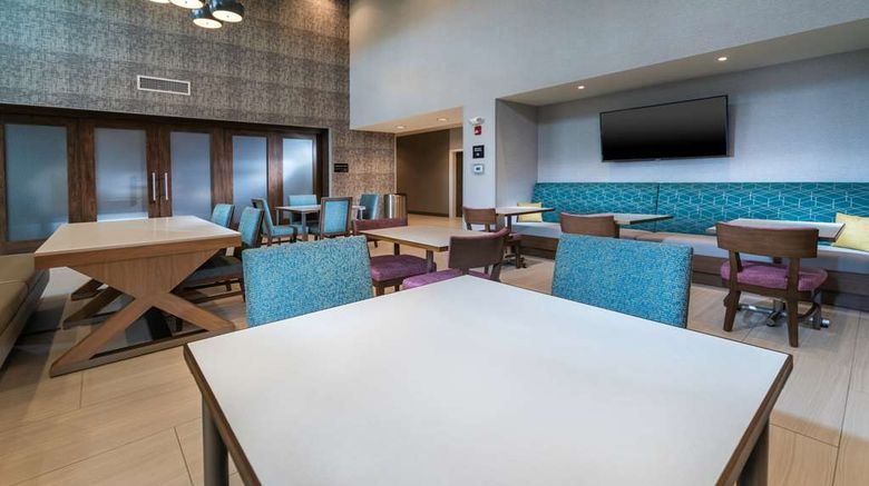 <b>Hampton Inn & Suites Conway Restaurant</b>. Images powered by <a href="https://iceportal.shijigroup.com/" title="IcePortal" target="_blank">IcePortal</a>.