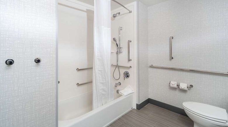 <b>Hampton Inn & Suites Conway Room</b>. Images powered by <a href="https://iceportal.shijigroup.com/" title="IcePortal" target="_blank">IcePortal</a>.