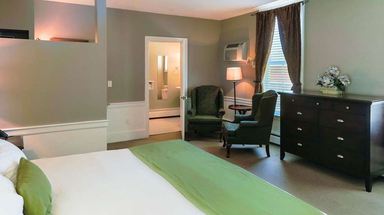 <b>Essex Street Inn Room</b>. Images powered by <a href="https://iceportal.shijigroup.com/" title="IcePortal" target="_blank">IcePortal</a>.