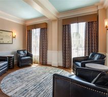 Essex Street Inn Lobby