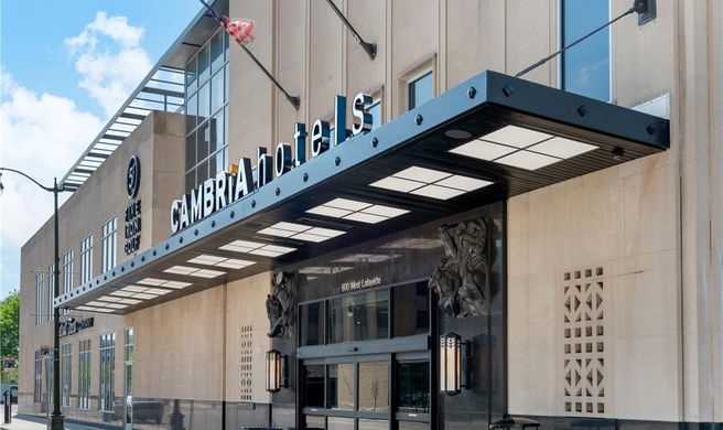 Cambria Hotel Detroit Downtown Exterior
