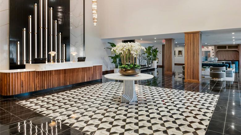 <b>Cambria Hotel Detroit Downtown Lobby</b>. Images powered by <a href="https://iceportal.shijigroup.com/" title="IcePortal" target="_blank">IcePortal</a>.