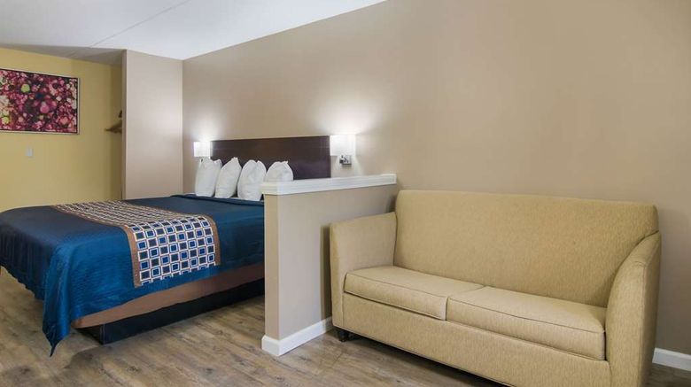 <b>Rodeway Inn & Suites Suite</b>. Images powered by <a href="https://iceportal.shijigroup.com/" title="IcePortal" target="_blank">IcePortal</a>.