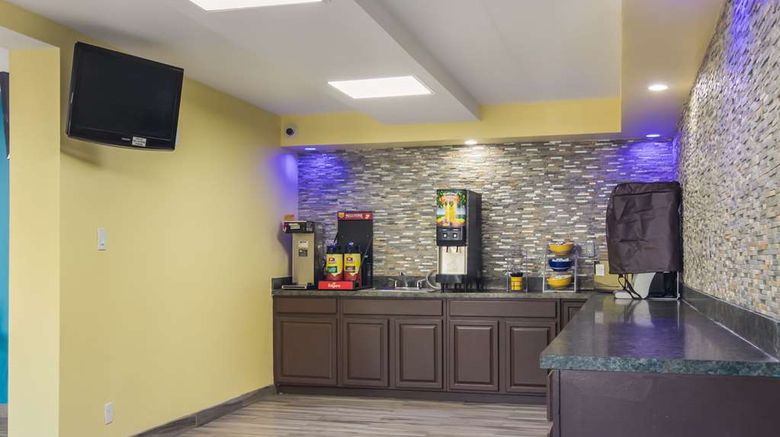<b>Rodeway Inn & Suites Restaurant</b>. Images powered by <a href="https://iceportal.shijigroup.com/" title="IcePortal" target="_blank">IcePortal</a>.