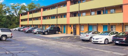 Rodeway Inn & Suites Exterior