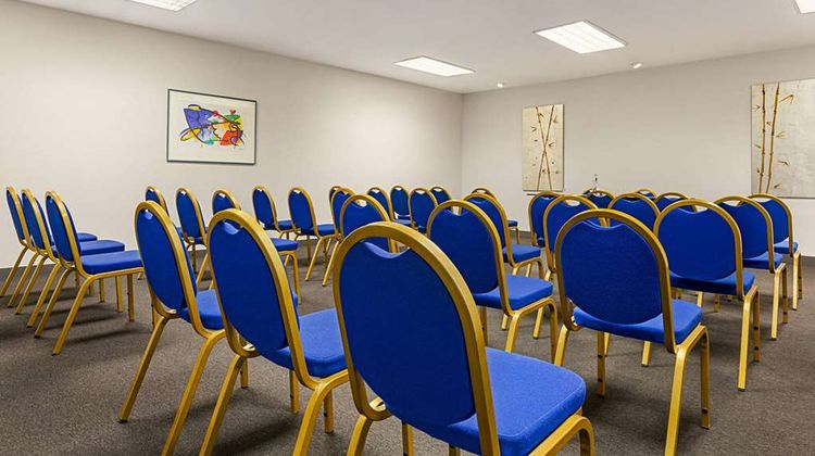 Ramada by Wyndham Madrid Tres Cantos Meeting