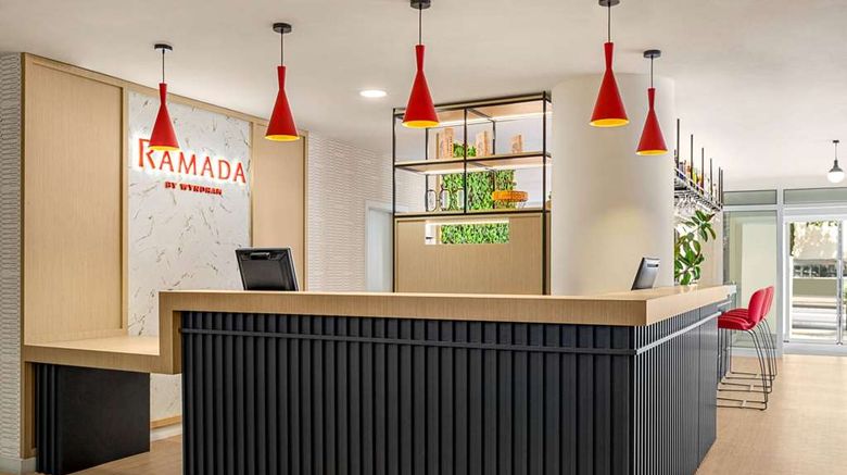 <b>Ramada by Wyndham Madrid Tres Cantos Lobby</b>. Images powered by <a href="https://iceportal.shijigroup.com/" title="IcePortal" target="_blank">IcePortal</a>.