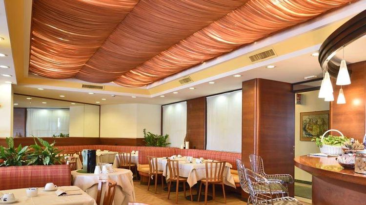 Carlton Hotel Restaurant