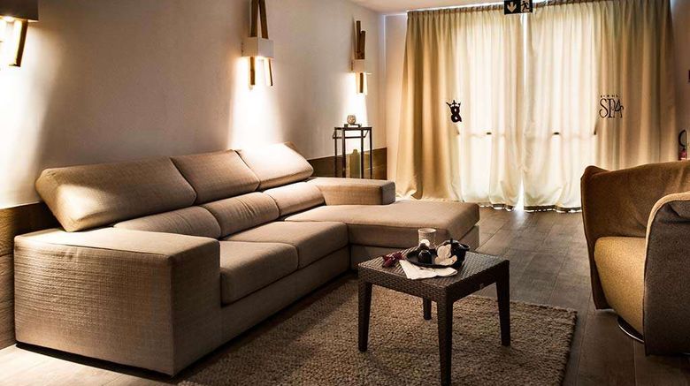 <b>Grand Hotel Ma MA Resort Spa</b>. Images powered by <a href="https://iceportal.shijigroup.com/" title="IcePortal" target="_blank">IcePortal</a>.