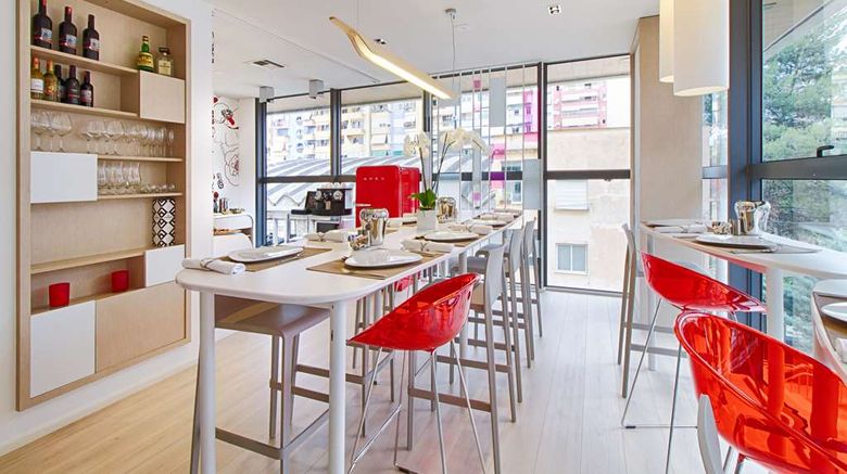 <b>The Rooms Apartments Tirana Restaurant</b>. Images powered by <a href="https://iceportal.shijigroup.com/" title="IcePortal" target="_blank">IcePortal</a>.