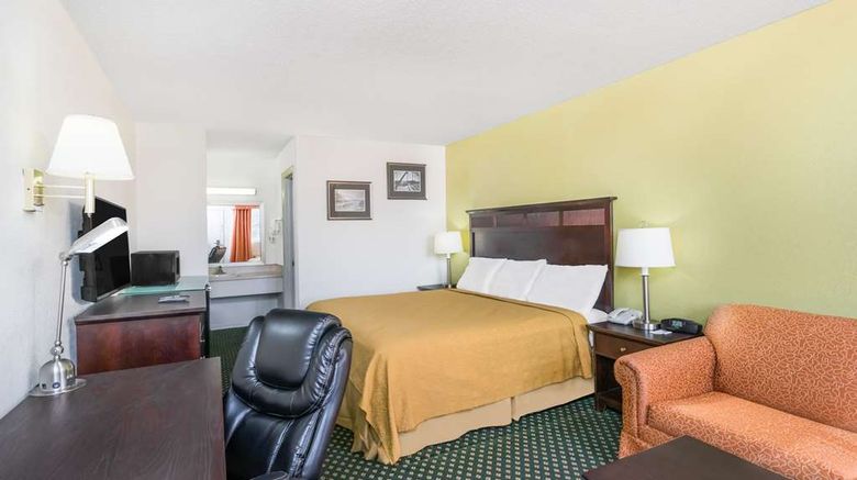 <b>Knights Inn Chattanooga Room</b>. Images powered by <a href="https://iceportal.shijigroup.com/" title="IcePortal" target="_blank">IcePortal</a>.