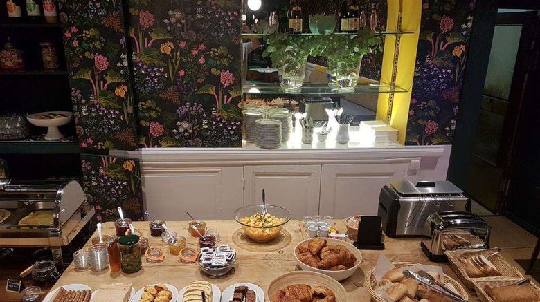 <b>Grand Hotel De La Poste Restaurant</b>. Images powered by <a href="https://iceportal.shijigroup.com/" title="IcePortal" target="_blank">IcePortal</a>.