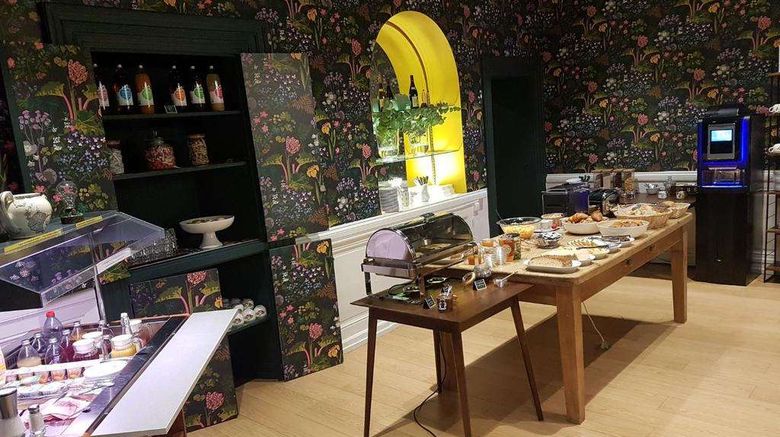 <b>Grand Hotel De La Poste Restaurant</b>. Images powered by <a href="https://iceportal.shijigroup.com/" title="IcePortal" target="_blank">IcePortal</a>.