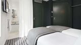 <b>Hotel Emile Room</b>. Images powered by <a href="https://iceportal.shijigroup.com/" title="IcePortal" target="_blank">IcePortal</a>.