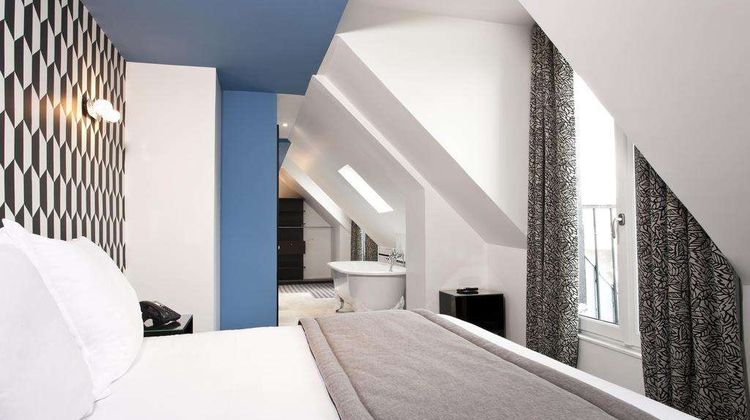 Hotel Emile Room
