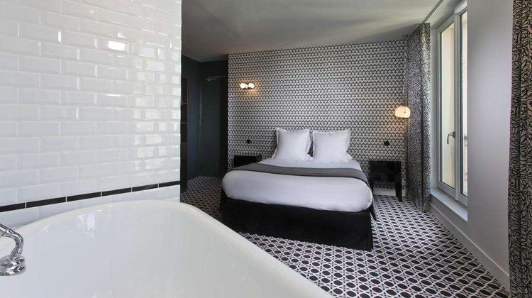 Hotel Emile Room