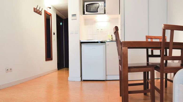 <b>ResidHotel Grenette Room</b>. Images powered by <a href="https://iceportal.shijigroup.com/" title="IcePortal" target="_blank">IcePortal</a>.