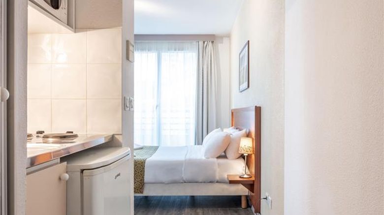 <b>ResidHotel Grenette Room</b>. Images powered by <a href="https://iceportal.shijigroup.com/" title="IcePortal" target="_blank">IcePortal</a>.