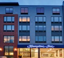 Hampton Inn Salem Boston Exterior