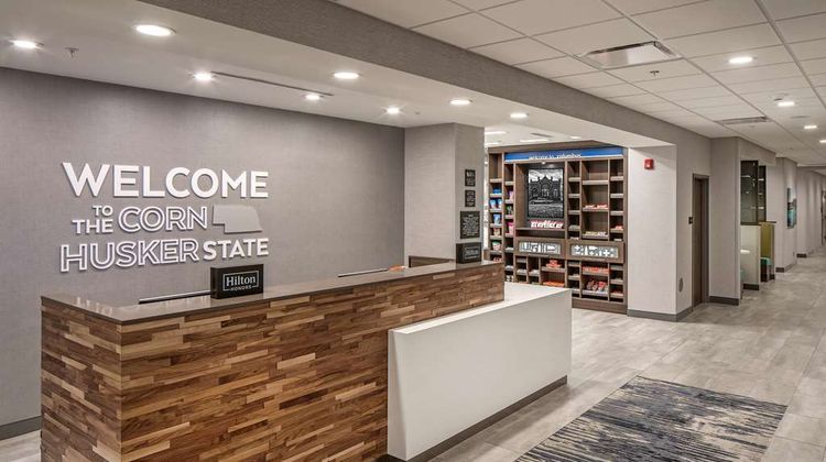 Hampton Inn Columbus Lobby