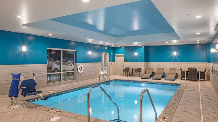 Hampton Inn Columbus Pool