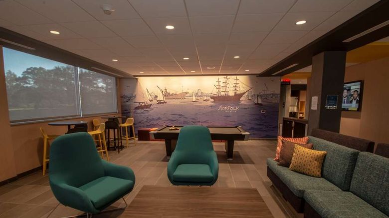 <b>Tru by Hilton Norfolk Airport Lobby</b>. Images powered by <a href="https://iceportal.shijigroup.com/" title="IcePortal" target="_blank">IcePortal</a>.